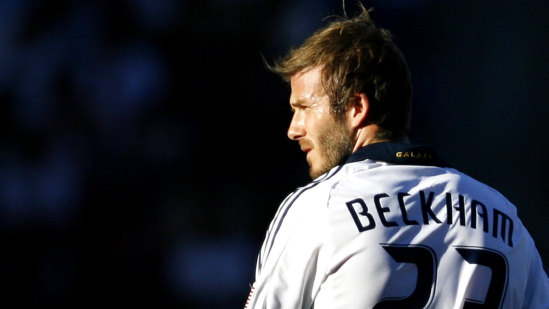 英超争冠焦点战,马里击溃那不勒斯,战术革命引爆欧洲足坛