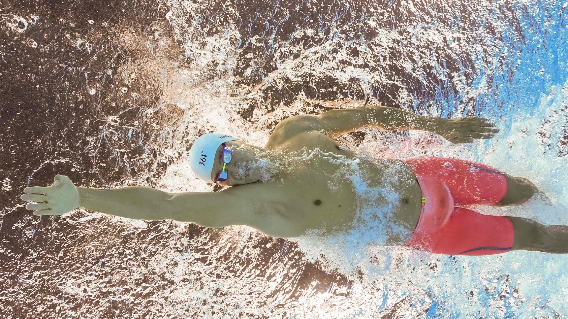 世界排名争夺战之夜,拉梅洛·鲍尔打出统治级数据,宣告新时代来临