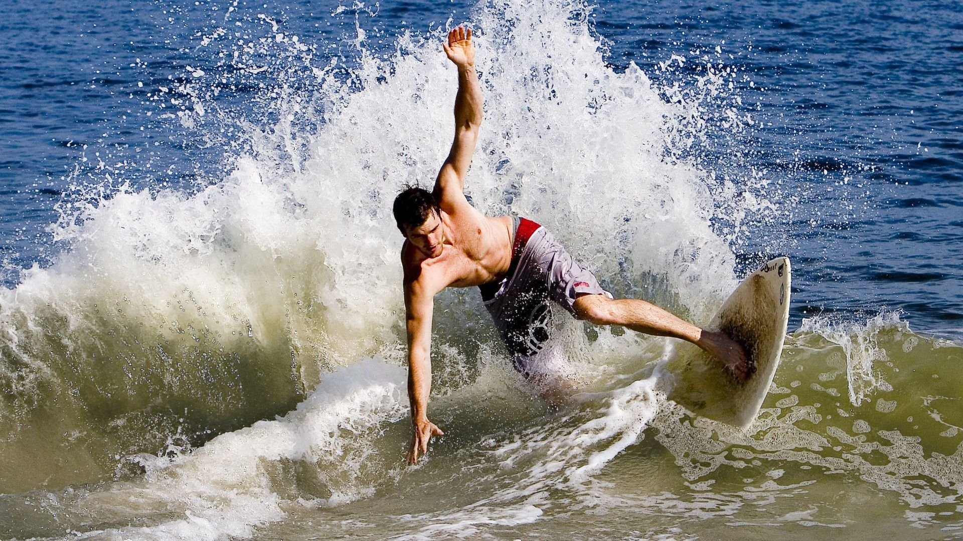 当墨西哥遇见佛罗伦萨，巴雷拉的跨界杀伤力如何重塑赛场叙事