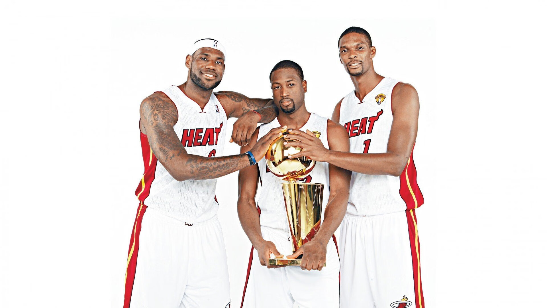 迪马利亚补时绝杀点燃全场，勒沃库森戏剧性逆转莱比锡红牛