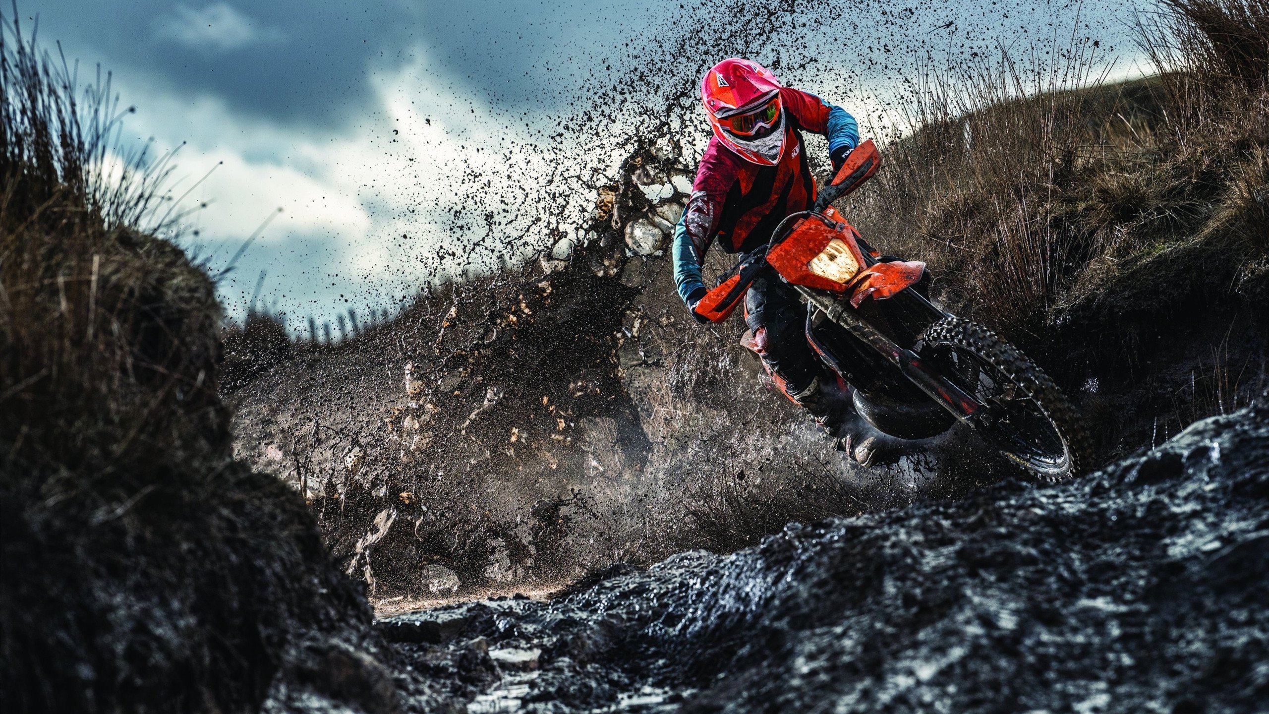 爱游戏官网-法网碾压联合杯，阿尔卡拉斯惊艳四座的青春风暴